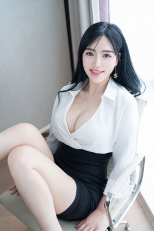 美丽姑娘视频在线播放完整版,美丽小蜜桃