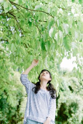 蜜丝婷大草莓和小草莓对比